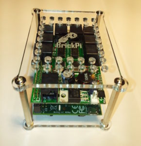 Abbildung 2: Der zusammengesetzte Baustein: unten Pi, oben Arduino.