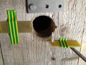 Abbildung 9: Die Bauteile der Lichtschranke müssen einander exakt gegenüberliegen, um einen fehlerfreien Betrieb zu gewährleisten.