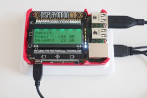 Abbildung 3: Der Display-O-Tron-Aufsatz für den RasPi bietet mehr Möglichkeiten zur Ausgabe von Informationen.