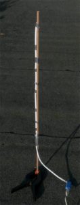 Abbildung 8: Hier haben wir fünf Elemente zu einer COCO-Antenne kombiniert und sie mit dem DVB-T-Stick verbunden.