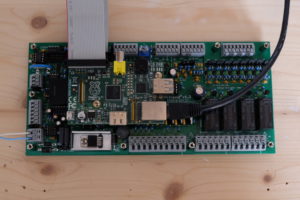 Abbildung 3: Gratulation: Komplett bestückt sieht das PiXtend-Board nach professioneller Technik aus.