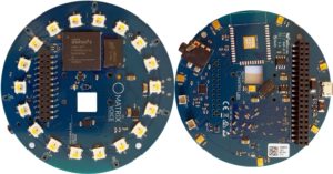 Abbildung 1: Vorder- und Rückansicht der Matrix-Voice-Platine ohne den ESP32-Chip.