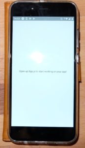 Abbildung 3: Nach dem Verbinden mit dem Server auf dem RasPi sehen Sie auf dem Smartphone den ersten Screen einer App mit React Native.