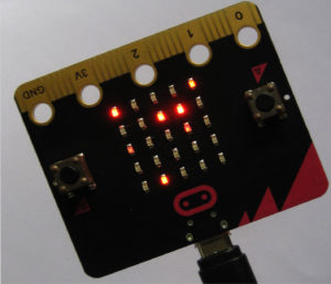 Abbildung 4: Die LEDs im Matrix-Display des Micro:bit lassen sich unterschiedlich hell ansteuern.
