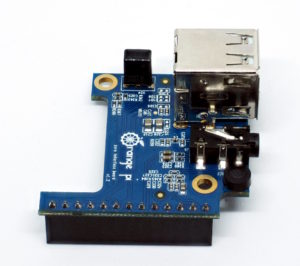 Abbildung 3: Das Zusatzboard für den Orange Pi R1 erweitert dessen Funktionen um zwei USB-2-Anschlüsse, ein Mikrofon, eine Soundbuchse und einen IR-Empfänger.