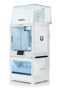 Abbildung 3: Der Ultimaker S5 Pro Bundle bietet in einem separaten Modul Platz für bis zu sechs Rollen Filament.