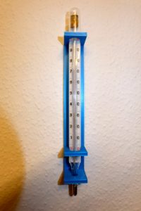 Abbildung 3: So sieht der fertig ausgedruckte Thermometerhalter aus.