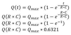 Abbildung 2: Die mathematische Formel f&uuml;r den (Ent-)Ladeprozess eines Kondensators.