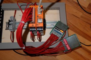 Abbildung 2: Der Testaufbau mit dem RevPi Core 3+ und dem DIO-Modul.