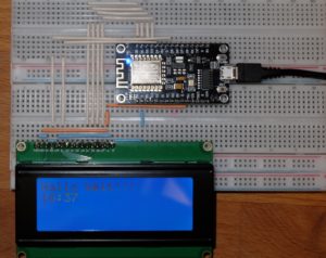 Abbildung 2: Der Testaufbau mit dem Display.