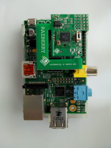 Abbildung 4: Für Home Assistant genügt ein Raspberry Pi der ersten Generation. Auf der GPIO des RasPi steckt das RaZberry-Modul.
