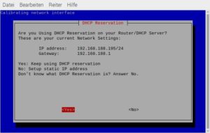Abbildung 2: Im Idealfall weisen Sie Ihren WLAN-Router an, dem PiVPN-RasPi immer dieselbe IP-Adresse zuzuteilen. Alternativ trägt das Setup von PiVPN eine statische IP in die Netzwerkkonfiguration ein.