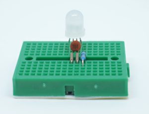 Abbildung 5: Ein 8-Millimeter-Neopixel im klassischen Format.