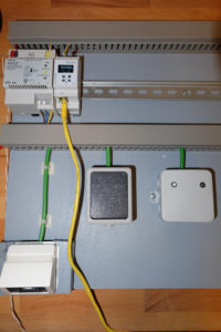 Abbildung 1: Der mit dem KNX-Gateway erweiterte Testaufbau.