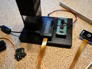 Abbildung 3: Der Futterturm verfügt über zwei getrennte Kammern, die von einer Mechanik bedient werden.