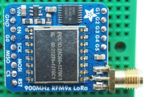 Abbildung 2: Das RFM95W LoRa Radio Transceiver Breakout von Adafruit ist ein minimalistisches LoRa-Board.