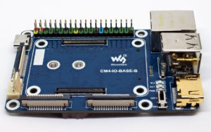 Abbildung 4: Das Waveshare-Board verfolgt &auml;hnliche Ans&auml;tze wie das von Cytron, bietet aber deutlich weniger Anschlussm&ouml;glichkeiten.