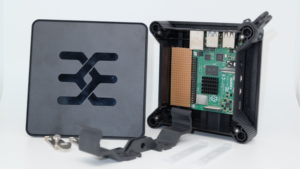Abbildung 2: Das Basis-Kit mit dem RasPi und einer Zusatzplatine.