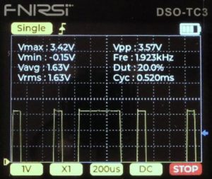 Abbildung 4: Ein Oszillogramm des Signals an der <span class="ui-element">TX</span>-Leitung der seriellen Schnittstelle.